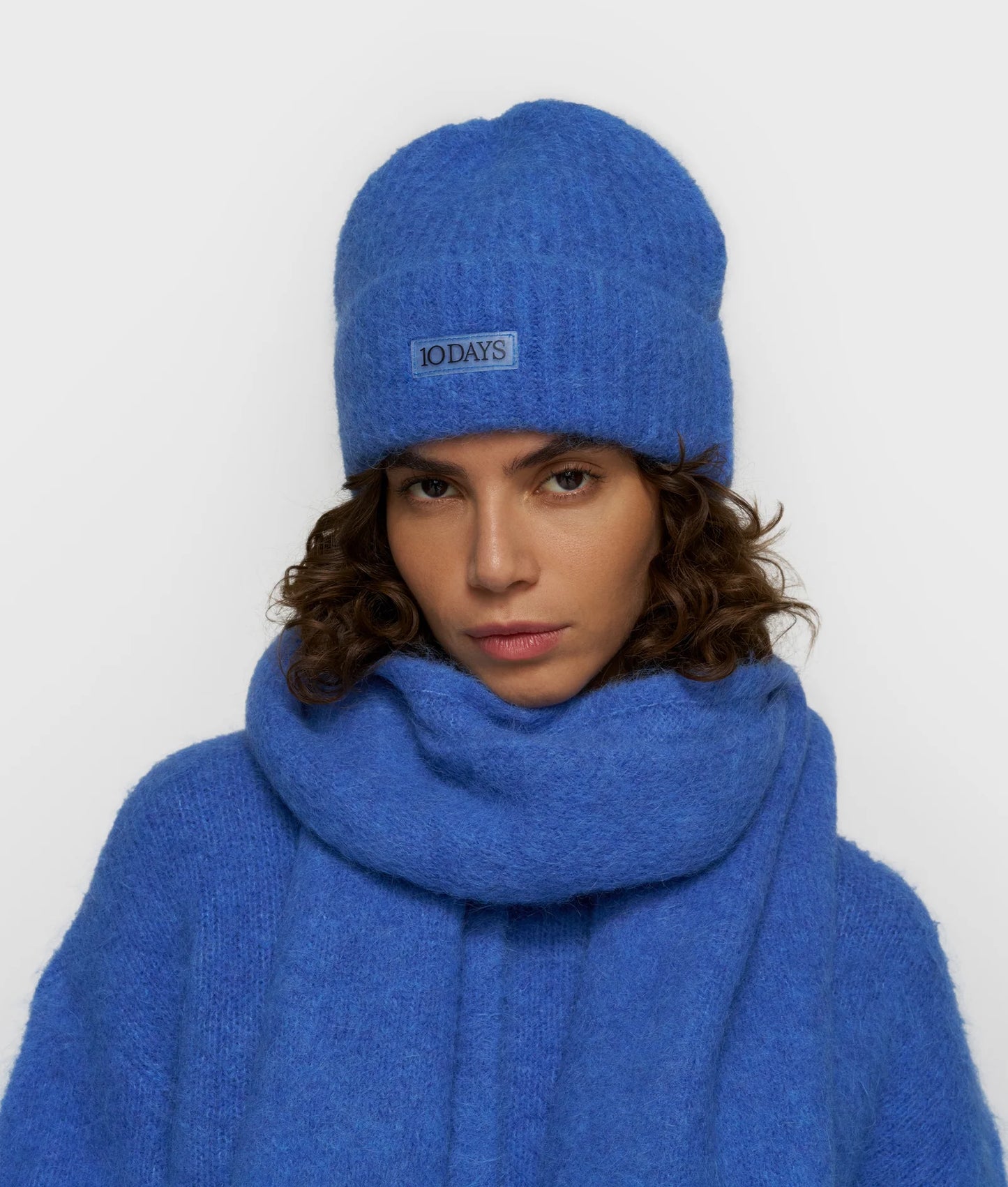 10 DAYS HAIRY BEANIE
