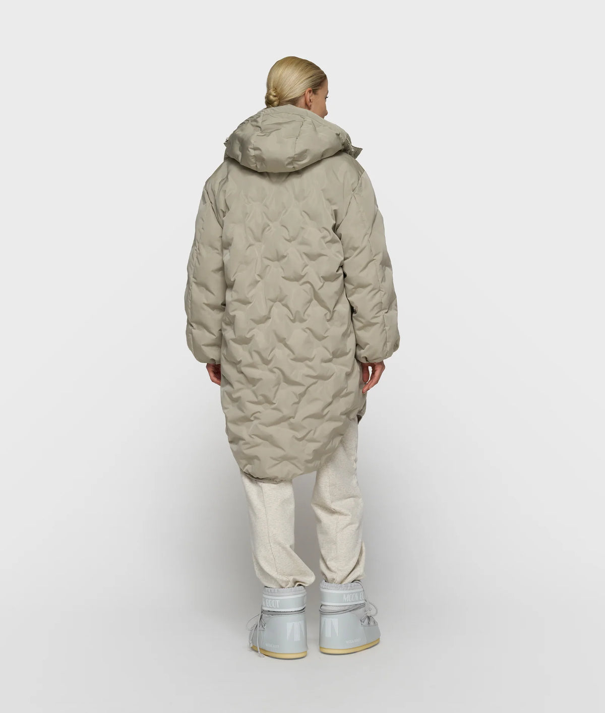 10 DAYS THE ICONIC COAT