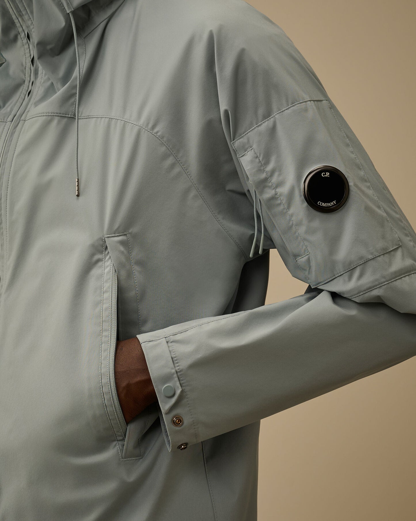 CP COMPANY PRO-TEK HOODED LENS JACKET