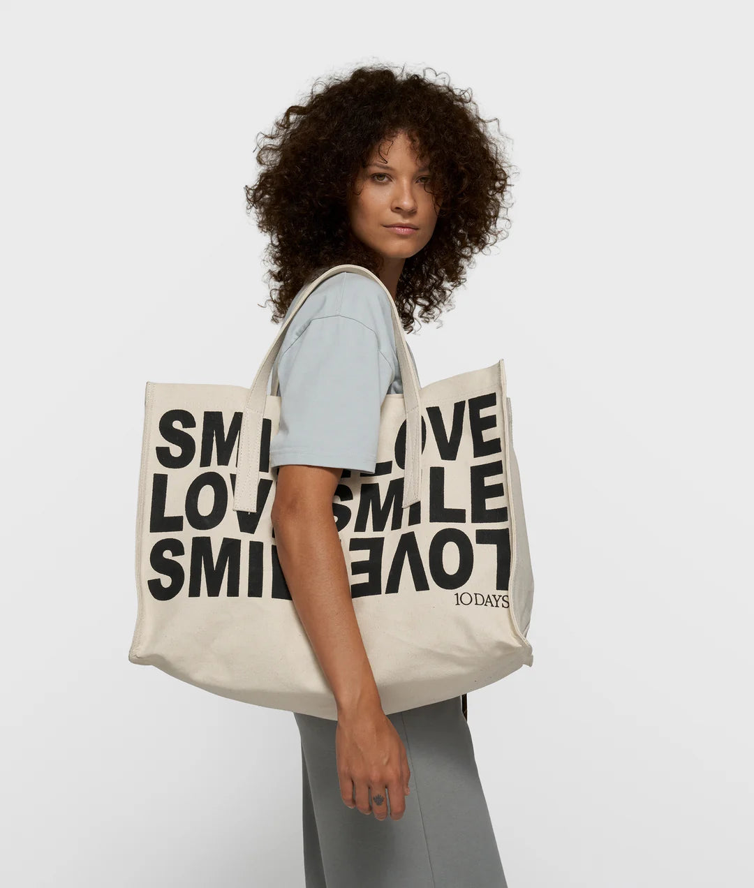 10 DAYS CANVAS SHOPPER