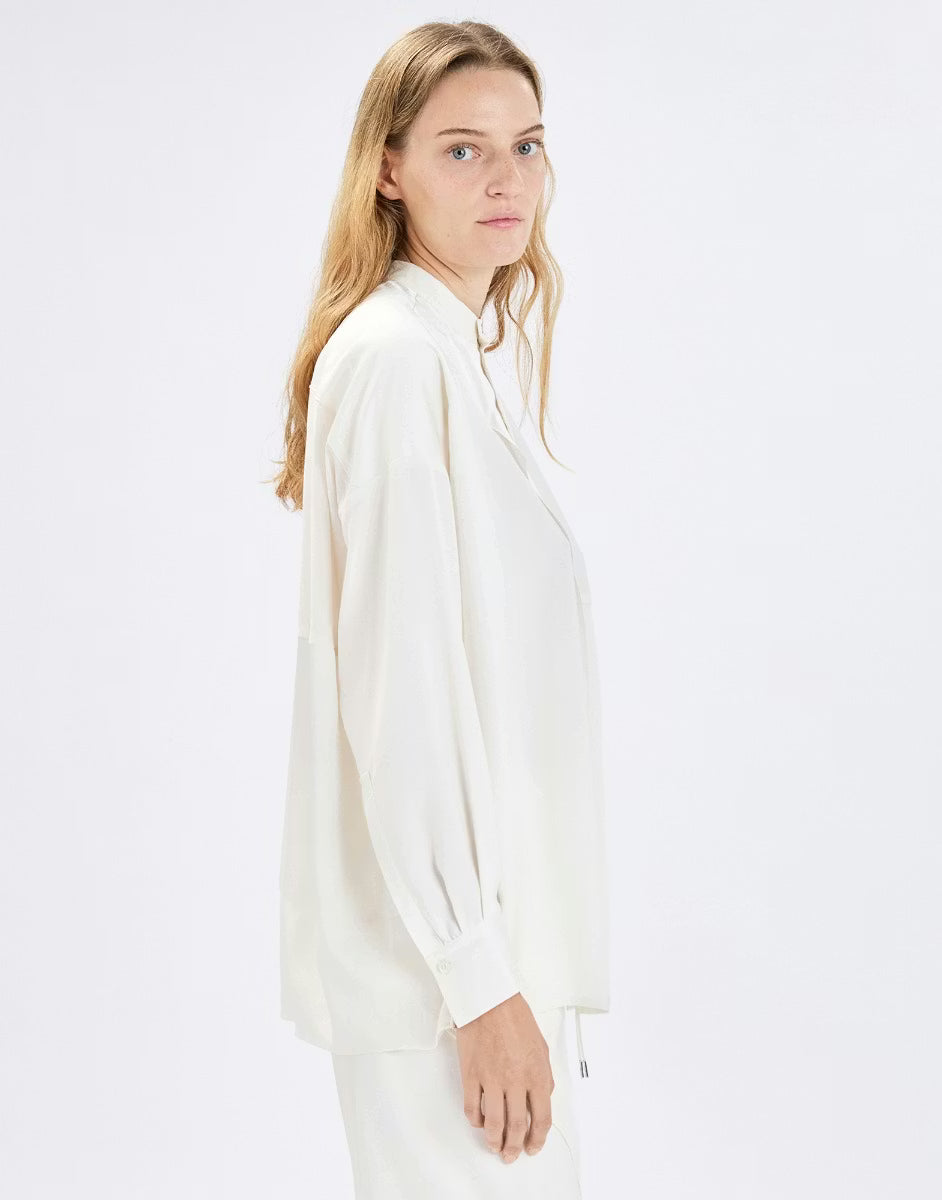 HIGH BLUSE CANTER